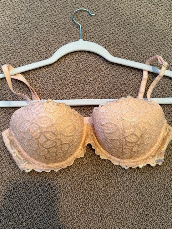 Victoria's Secret Other - Victoria's Secret Peach Lace Underwire Bra